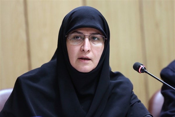 قصه‌گویی مادربزرگ‌ها و پدربزرگ‌ها به‌جای تکالیف نوروزی/ پیک‌های نوروزی نقشی در تعمیق یادگیری نداشتند