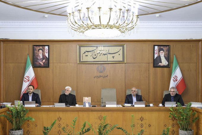 قاب عکس شهید اسماعیل هنیه در جلسۀ امروز هیئت دولت قاب عکس شهید اسماعیل هنیه در جلسۀ امروز هیئت دولت