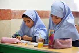 کتاب‌های آموزش زبان‌های خارجی بومی‌سازی می‌شود/تلاش برای رفع انحصار