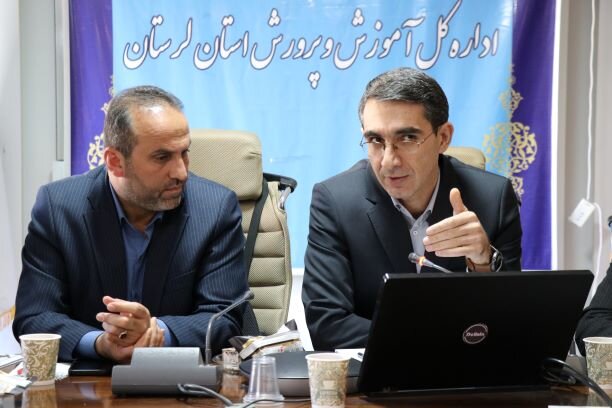 حضور ۲۷ هزار معلم در لرستان ظرفیت مناسبی برای احداث مدرسه‌سازی است