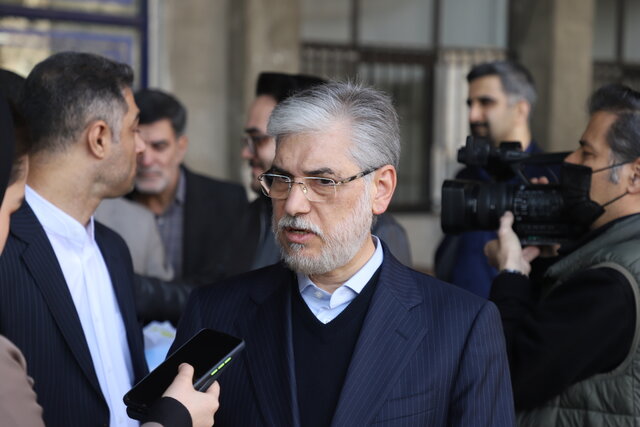 بازدید وزیر علوم از برگزاری آزمون ارشد در دانشگاه فردوسی مشهد/دانشجویان دکترا نیازمند کمک‌هزینه تحصیلی هستند