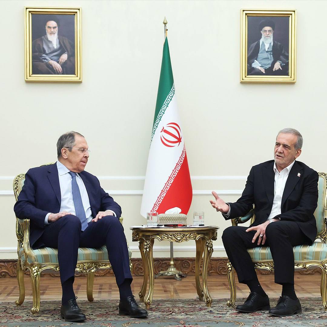 پزشکیان و لاوروف دیدار و گفتگو کردند