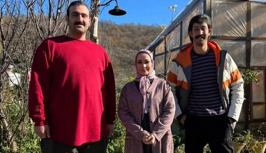 قاب خانوادگی فهمیه سریال پایتخت با دو پسرش پربازدید شد قاب خانوادگی فهمیه سریال پایتخت با دو پسرش پربازدید شد