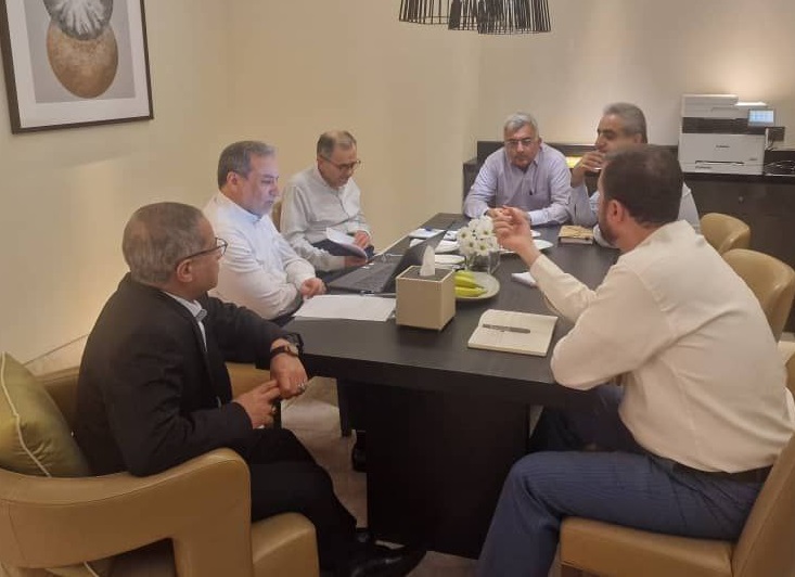 مذاکرات ایران و آمریکا در مسقط؛ نشست شبانه تیم ایرانی پیش از ادامه دور سوم