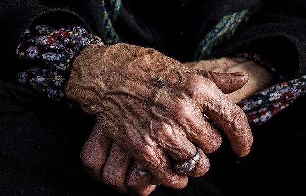 حکم شرعی سکونت و عبادت مادر در خانه شراکتی مورد اختلاف وراث حکم شرعی سکونت و عبادت مادر در خانه شراکتی مورد اختلاف وراث