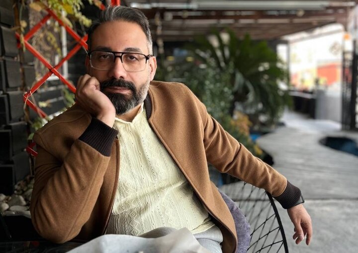 علی فردوسی و «سلمآه»: عاشقانههای غمگین شاعر علی فردوسی و «سلمآه»: عاشقانههای غمگین شاعر