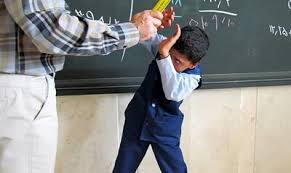 تایید ضرب و شتم معلم در زرند توسط پدر دانش‌آموز