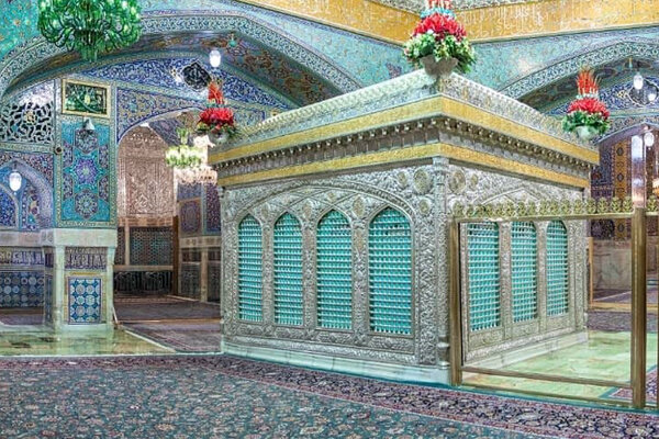 کتاب جدید درباره سیره امام رضا (ع): جامع و مسئله‌محور