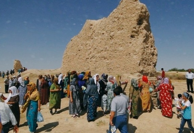تصویر/ ویرانههای خانه امام رضا(ع) در مرو ترکمنستان تصویر/ ویرانههای خانه امام رضا(ع) در مرو ترکمنستان
