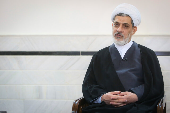 امام جواد (ع): اعجوبه علم در جوانی، الگوی مبارزه با انحراف