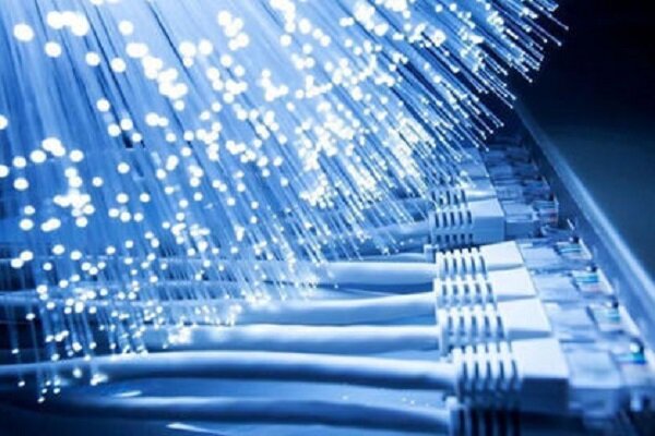 ۱.۰۲ پتابیت سرعت نور: رکورد جدید فیبر نوری