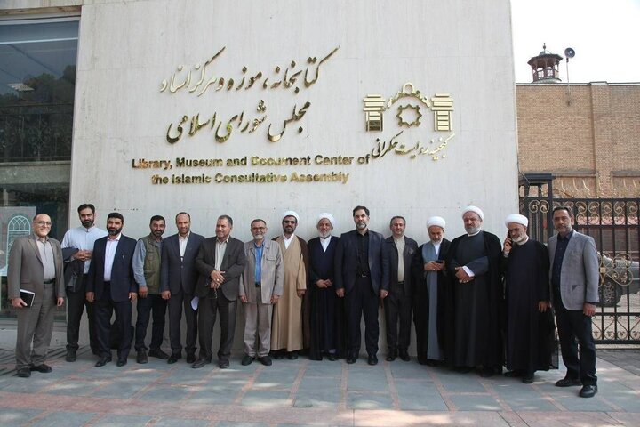 کتابخانه مجلس دست به دامن کمیسیون فرهنگی شد کتابخانه مجلس دست به دامن کمیسیون فرهنگی شد