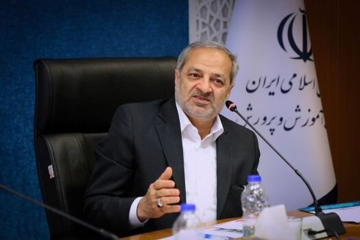 تا ۲۷ خرداد باید کار تصحیح برگههای امتحانی به پایان برسد تا ۲۷ خرداد باید کار تصحیح برگههای امتحانی به پایان برسد