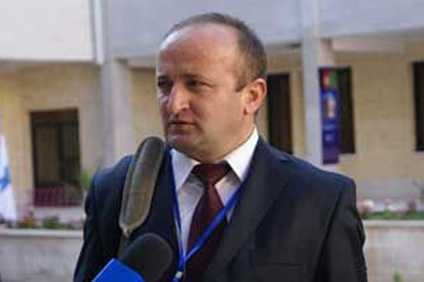 هزاران رستمان داری در آغوش و برَت ایران هزاران رستمان داری در آغوش و برَت ایران