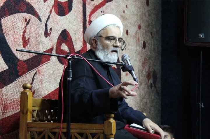 استقبال دانشگاه تهران از دهه دوم محرم با مراسم «از دانشگاه تا کربلا» استقبال دانشگاه تهران از دهه دوم محرم با مراسم «از دانشگاه تا کربلا»
