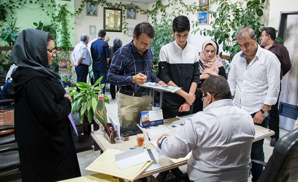 مدارس شهر تهران در طول هفته خدمات آموزشی ارائه می‌دهند