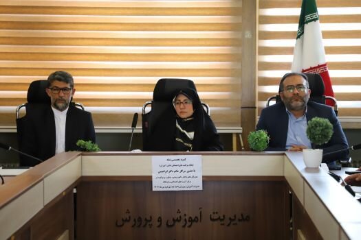 مدیر مدرسه باید از تعداد دانشآموزان پرخطر و برنامه مداخلهای برای آنها مطلع باشد مدیر مدرسه باید از تعداد دانشآموزان پرخطر و برنامه مداخلهای برای آنها مطلع باشد