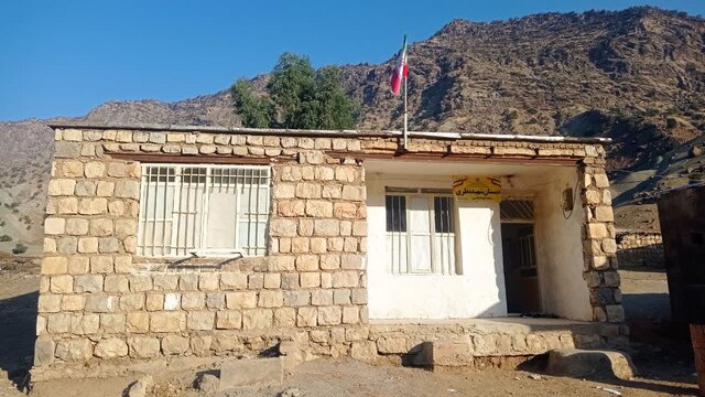 ۷۰ مدرسه سنگی در لرستان وجود دارد