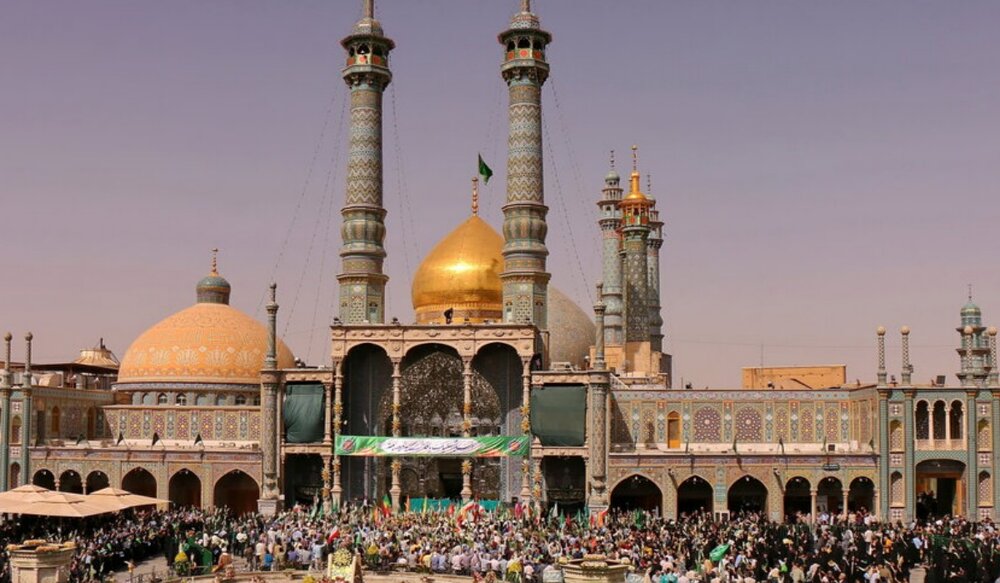 شفای معجزه‌آسای یک دختر در حرم حضرت معصومه (س)