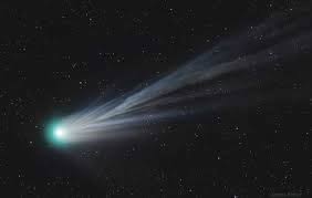 آسمان ایران در ۲۸ مهرماه میزبان دو دنباله‌دار درخشان و نادر خواهد بود