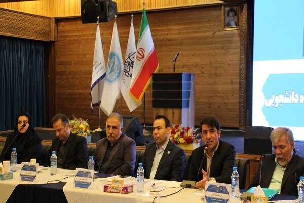 حمایت از دهکهای پایین با تمرکز بر وام و کمکهای دانشجویی