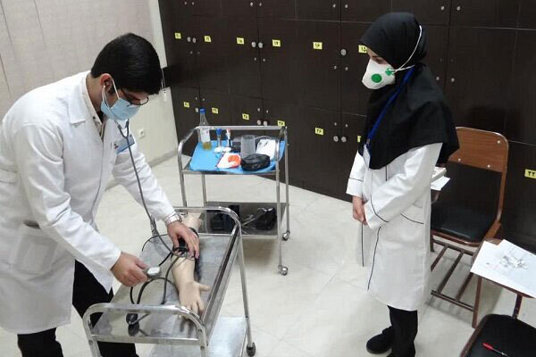 برگزاری آزمون مرحله تکمیل ظرفیت دستیاری فوق تخصصی پزشکی در ۱۴ آبان