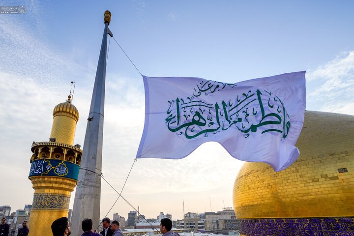 تصویر/ آذین‌بندی حرم مطهر امیرالمومنین (ع) در آستانه ولادت حضرت مادر