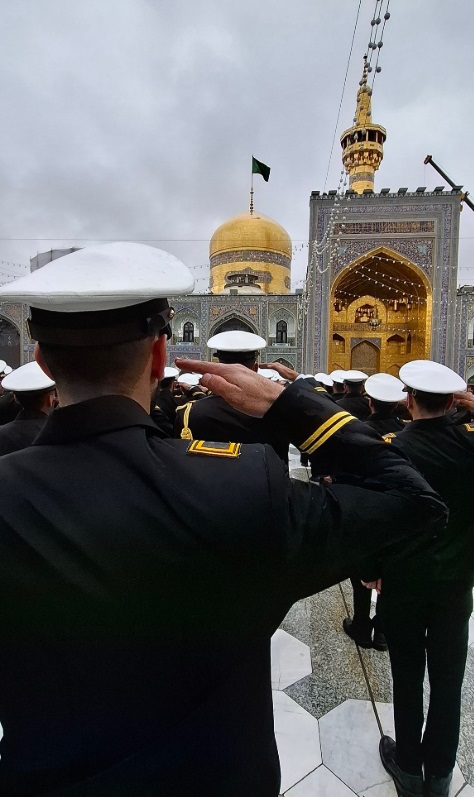 تصویر/ سلام تکاوران نیروی دریایی به امام رئوف