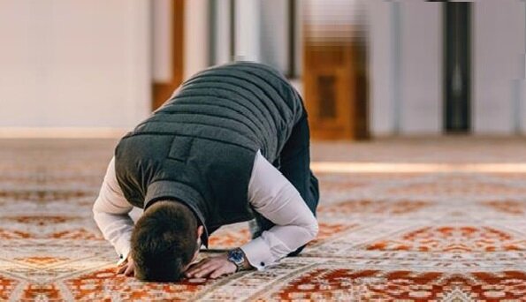 اگر نماز نخوانیم چه می‌شود؟