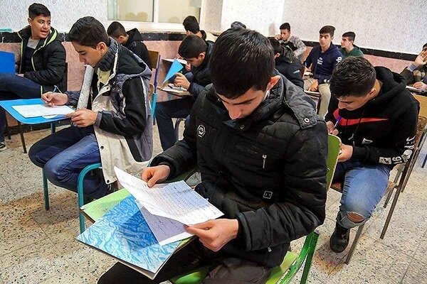 منع قانونی برای برگزاری امتحانات داخلی مدارس به شکل حضوری وجود ندارد