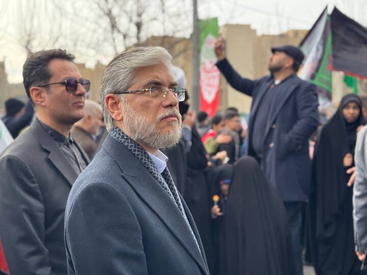  مردم از آرمان‌های خود جدا نشده‌اند