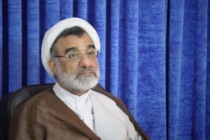 تقویت انسجام ملی در گرو همراهی مسئولان با مردم است