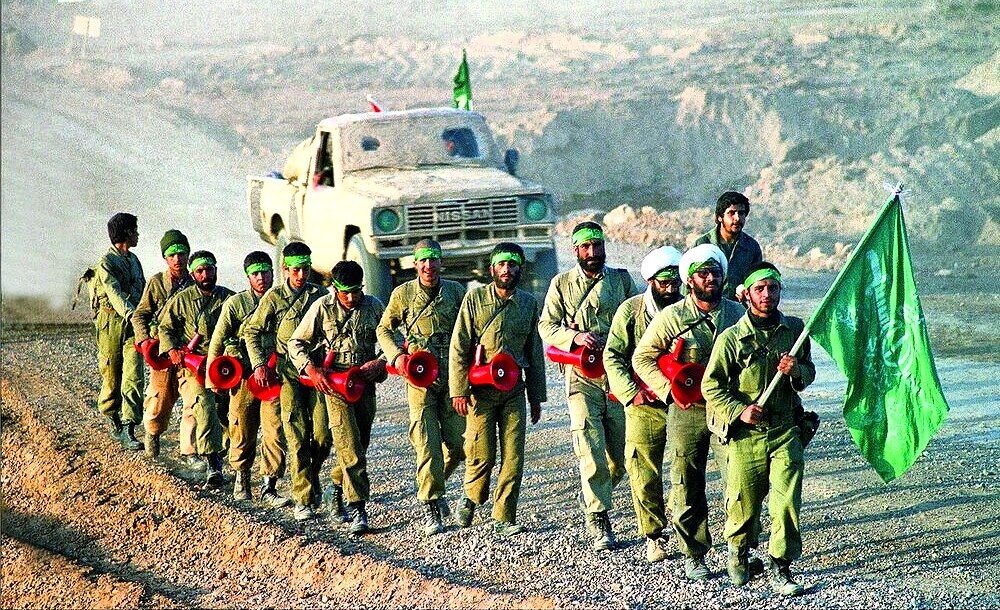 چگونه روحانیت در جبهه‌ها مؤثرترین عامل ایمان رزمندگان شد؟