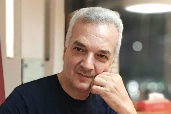 ذره‌ایم و وصل هم در این زمین... هرکس است عضوی ز هم در این سرا