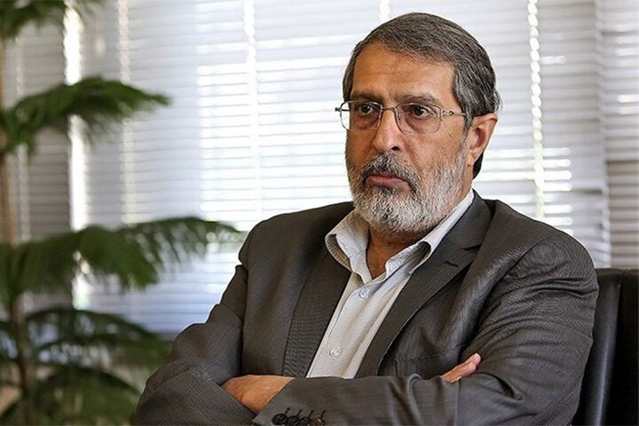  نماز رهبر شهید آن‌قدر دل‌نشین بود که منتظر اذان می‌ماندیم