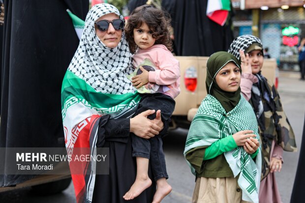  تهران زیر آتش بود اما چراغ این خانه روشن ماند