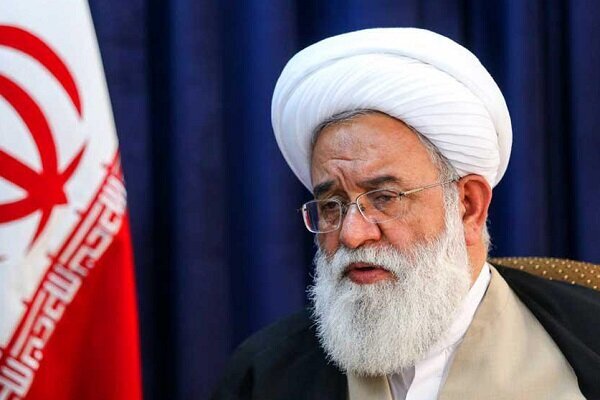 دکتر لاریجانی الگوی صبر در شنیدن نقد بود