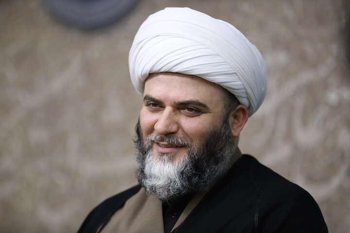 حجت الاسلام قمی: مردم طرفدار عزت ایرانند و از آن نمی‌گذرند