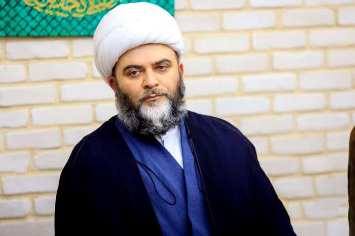  حجت‌الاسلام قمی: زبان در وصف شما مردم مبعوث شده قاصر است
