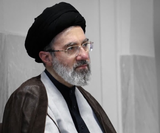 تصویر جدید حضرت آیت الله العظمی سید مجتبی حسینی خامنه ای حفظه الله