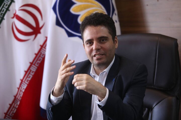 نرخ ماندگاری نخبگان در سال ۱۴۰۳ اعلام شد/ کاهش ۳۰ درصدی روند آزادسازی مدارک تحصیلی