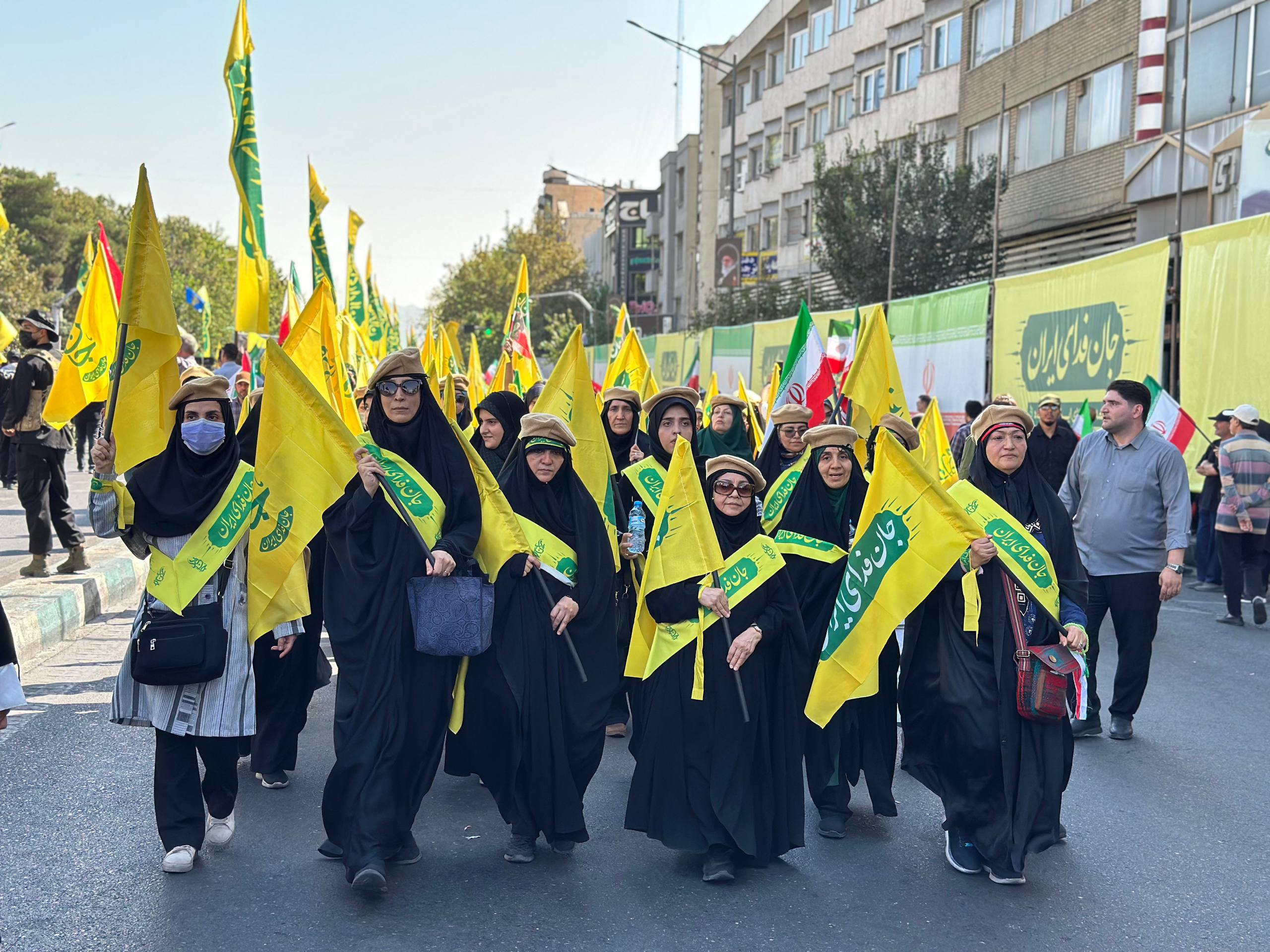 ‏ حضور مقتدرانه بانوان کلاه‌کج‌ در رزمایش جان‌فدا