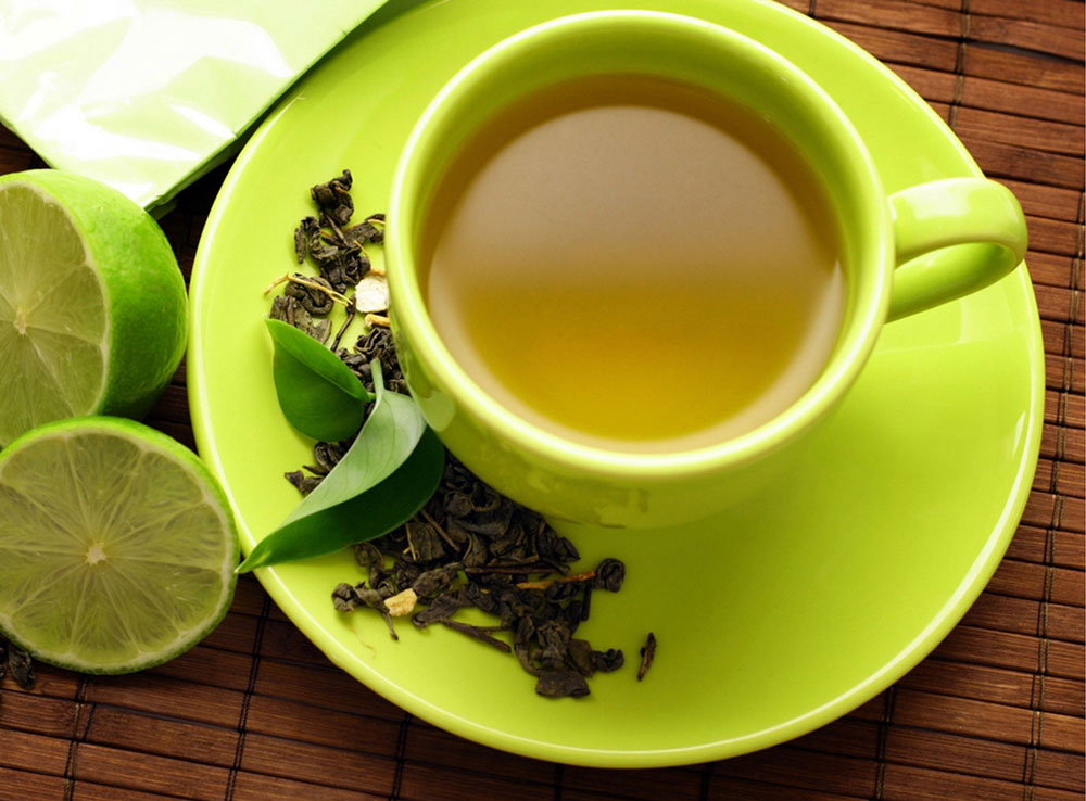 چه کسانی نباید چای سبز بنوشند؟ 