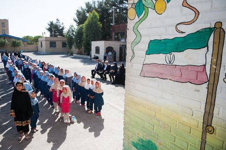 آمارهایی از فرزندان «پناهندگان» که در ایران به مدرسه می‌روند