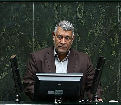 مایحتاج کشور توسط ۴ دلال وارد می‌شود 