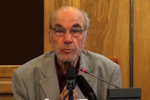 جهان غرب بر محور حقیقت نمی گردد/ دنیا از دروغ پر شده است