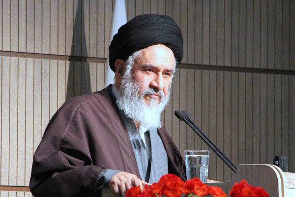 آثار ترجمه‌شده توسط فولادوند در جلوگیری از گسترش اندیشه چپ در ایران مؤثر بوده است