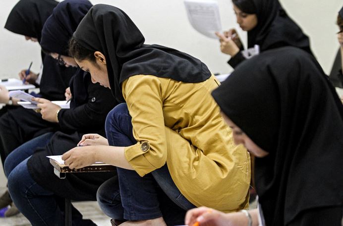 زمان کنکور تغییر می‌یابد