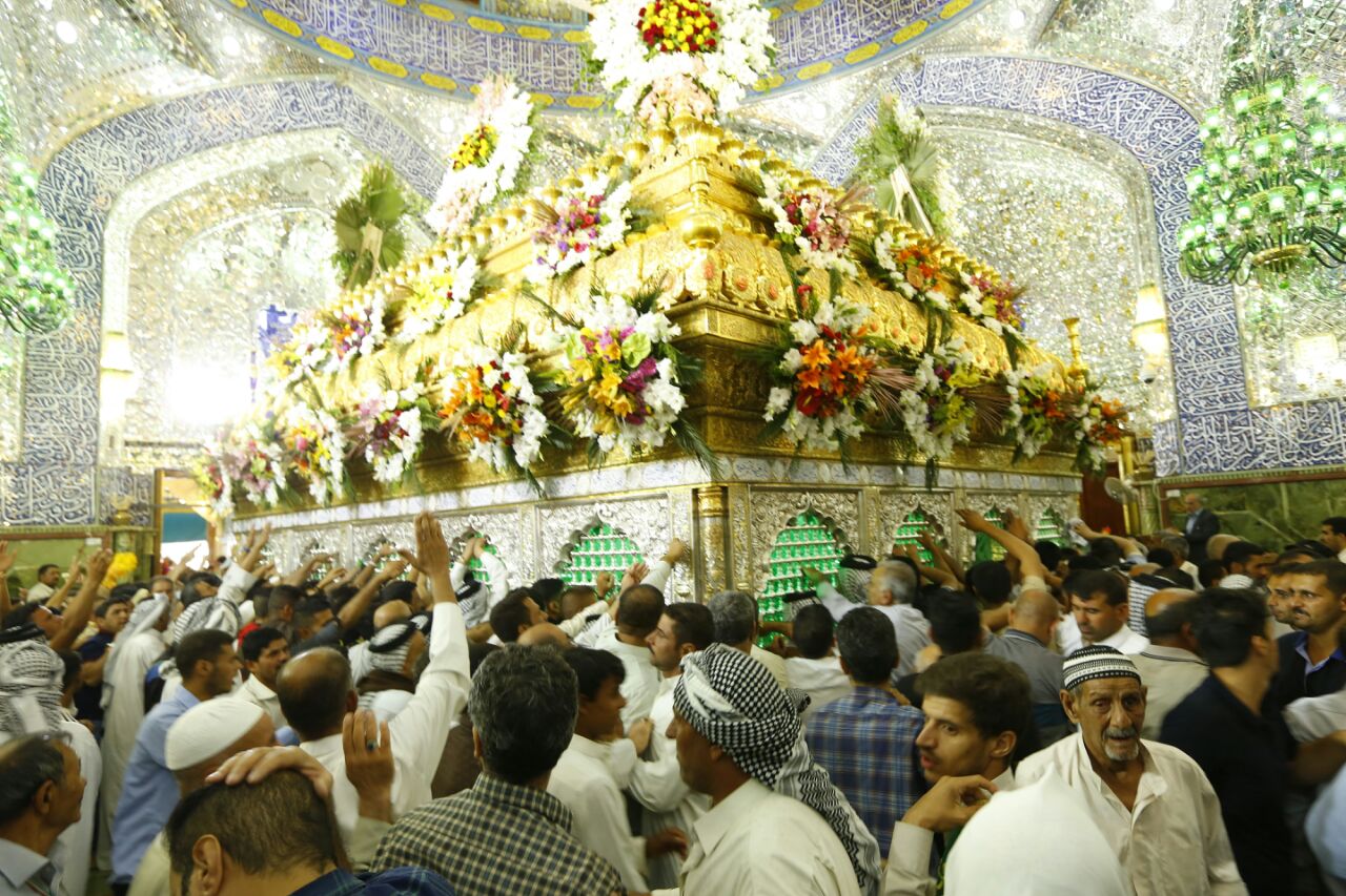 تصاویری از عید غدیر در حرم امام علی(ع)