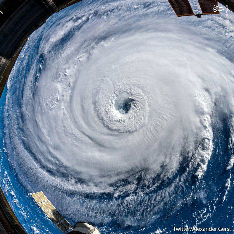 تصویر فضایی از طوفان سهمگین فلورانس